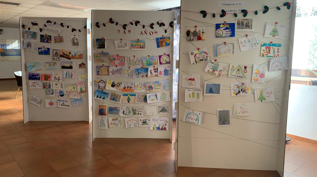 Exposición concurso postales navideñas Grupo San Valero 2024